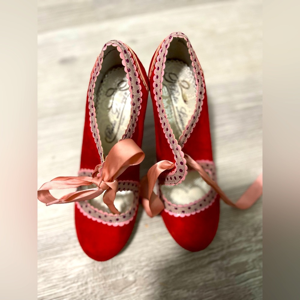 Beautiful poetic license shoes